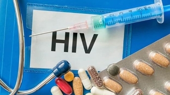 Mờ mắt, tổn thương não vì giấu bệnh HIV suốt 10 năm