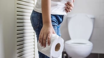 Táo bón kéo dài có thể dẫn tới nguy cơ suy giảm trí nhớ