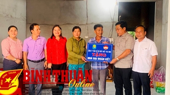 Ký kết phối hợp vì người nghèo