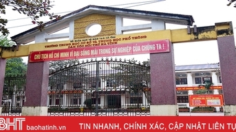 បញ្ឈប់ការចុះឈ្មោះសិស្សថ្នាក់ទី 6 និងទី 10 នៅសាលាអនុវិទ្យាល័យ និងវិទ្យាល័យ Ha Tinh Ethnic Boarding