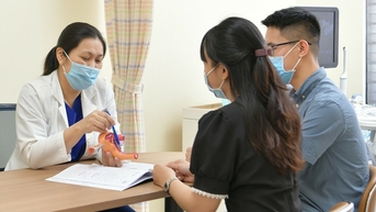 Có nên trữ trứng trước khi điều trị ung thư?