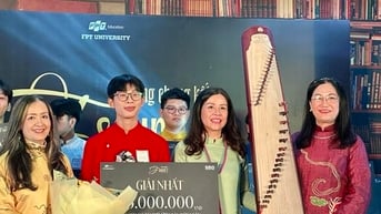 Hải Phượng, Đinh Linh, Anh Tấn xúc động trước thành quả của học trò Thạc sĩ Kim Yến
