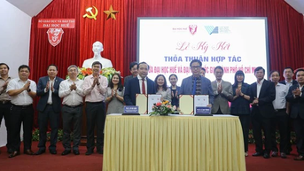 សាកលវិទ្យាល័យជាតិទីក្រុងហូជីមិញ និងសាកលវិទ្យាល័យ Hue នឹងទទួលស្គាល់ក្រេឌីតរបស់គ្នាទៅវិញទៅមក។