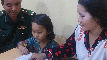 Lớp học đặc biệt nơi biên giới