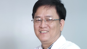 Nhà thơ '2 trong 1'