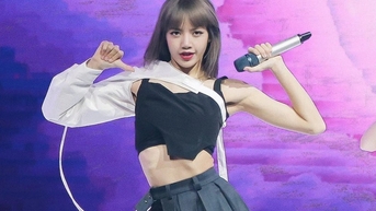 Sự thật Lisa từ chối gia hạn hợp đồng hơn 900 tỷ đồng với YG