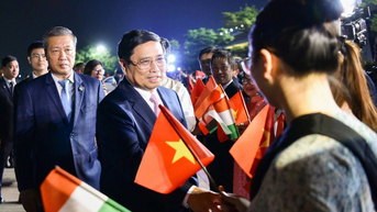 Thủ tướng Phạm Minh Chính đến New Delhi, bắt đầu chuyến thăm cấp Nhà nước tới Ấn Độ