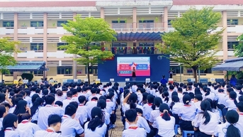 Hội phụ huynh lớp 8 dự chi hơn 21 triệu cho 1 tiết mục văn nghệ mừng ngày 20/11