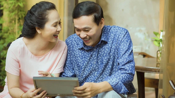 តើ​សិល្បករ​ប្រជាជន Lan Huong និយាយ​យ៉ាង​ណា​ចំពោះ​ពាក្យ​ចចាមអារ៉ាម​ថា​បែក​គ្នា​ជាមួយ​សិល្បករ ដូ គី?