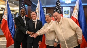 Washington công bố khoản đầu tư "ngàn năm có một" cho Manila