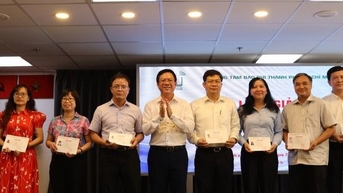 Bế giảng lớp bồi dưỡng người phát ngôn năm 2024