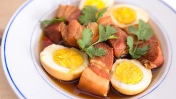 Món thịt kho thường có trong ngày tết mang ý nghĩa gì?