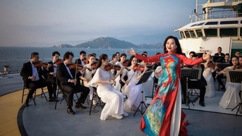 “ត្រឹងសា - ច្រាំងសមុទ្រគ្នាទៅវិញទៅមក”