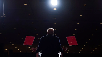 Chấp niệm may rủi hay toan tính của ông Trump