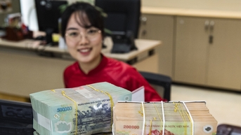 Lãi suất ngân hàng hôm nay 19/11/2024: Thêm ngân hàng tăng hai lần trong tháng