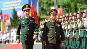 Hai bộ trưởng chủ trì Giao lưu hữu nghị quốc phòng biên giới Việt Nam – Lào lần thứ hai