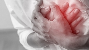 Đau ngực có phải dấu hiệu của bệnh suy tim?