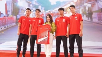 Dàn sao Thể Công Viettel cùng Nguyễn Thị Oanh khuấy động giải Viettel marathon 2024
