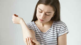 7 triệu chứng cảnh báo bệnh gan