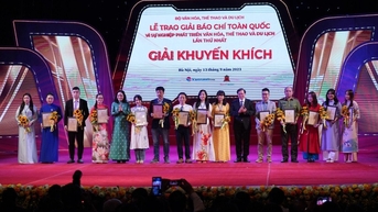 Phóng viên báo Dân trí đoạt 2 giải báo chí của ngành văn hóa, du lịch