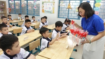 Đầu năm học 'nóng' chuyện máy lạnh ở lớp