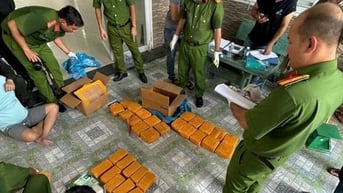 100 cảnh sát vây bắt nhóm buôn ma túy có súng ở Tây Ninh