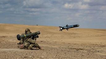 Mỹ tấn công mục tiêu ở Syria, Iran cân nhắc triển khai quân