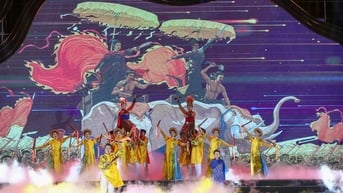Mê Linh rực rỡ hương sắc đêm khai mạc Festival hoa 2024