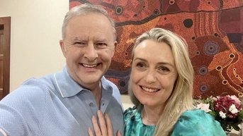 នាយករដ្ឋមន្ត្រីអូស្ត្រាលីស្នើនៅថ្ងៃបុណ្យនៃក្តីស្រឡាញ់