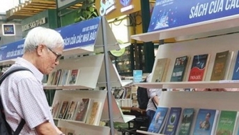 Tôn vinh những người làm báo viết sách qua Tuần lễ Sách