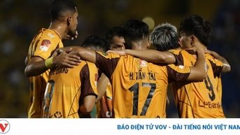 하이퐁 FC를 2-1로 이기고 HAGL이 공식적으로 V리그에 잔류했습니다.