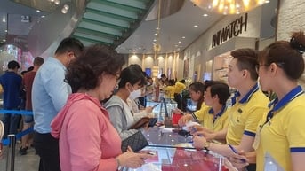 Giá vàng nhẫn vượt 87,4 triệu đồng/lượng, "đại gia vàng" làm ăn ra sao?