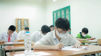 Thí sinh Hà Nội khá thoải mái hoàn tất ngày đầu thi vào lớp 10