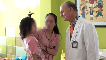11 bệnh nhi được phẫu thuật u sợi thần kinh thành công