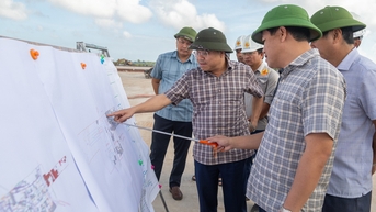 Đường băng sân bay Quảng Trị vướng 3 hộ dân, nửa năm giải quyết không xong