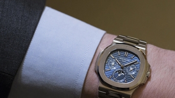 Đồng hồ Patek Philippe bà trùm xăng dầu tặng ông Lê Đức Thọ có gì mà gần 10 tỷ?