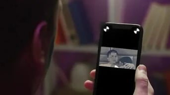 Người đàn ông bị đe dọa ghép ảnh cá nhân vào video đồi trụy