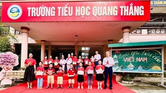 Đẩy mạnh tuyên truyền biển đảo ở địa phương ven biển, nâng cao nhận thức từng người dân