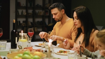 Bác sĩ chỉ ra thời điểm ăn tối tốt cho sức khỏe