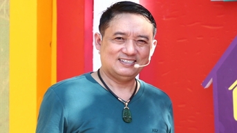 Danh hài Chiến Thắng: "Tôi đi diễn nhiều, không có thời gian chơi với con"