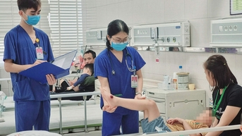 Bé trai 7 tuổi bị nhồi máu não