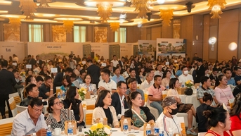 ទីផ្សារ​អាផាតមិន​មាន​ភាព​អ៊ូអរ