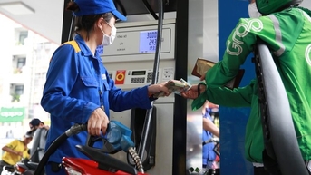 Giá xăng đồng loạt giảm từ chiều nay