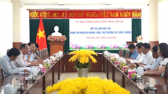 Thứ trưởng Nguyễn Hoàng Long làm việc với UBND tỉnh Ninh Thuận về năng lượng