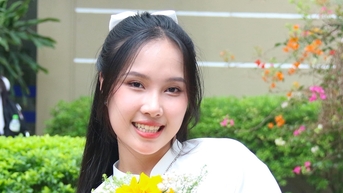 Nữ phó bí thư đoàn xinh đẹp: &amp;amp;apos;Em giải trí bằng cách lao vào công việc&amp;amp;apos;