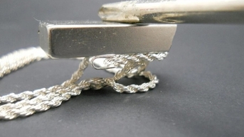 Bạc thế giới tiếp tục khởi sắc