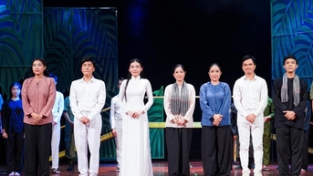 Vở “Hai người mẹ” thắng lớn, NSND Trịnh Kim Chi xúc động chúc mừng Cát Tường, Đào Vân Anh