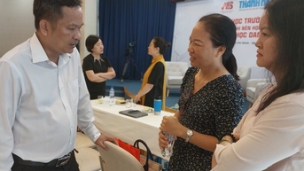 'សាលាឯកទេសមិនមែនជាវិធីតែមួយគត់ដើម្បីចូលសាកលវិទ្យាល័យល្បីឈ្មោះទេ'