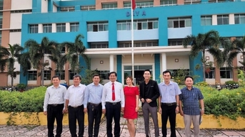 DSS Education은 해외 유학 프로그램과 취업 기회를 해외와 근로자에게 확산하기 위해 노력합니다.