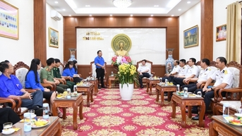 កងទ័ពជើងទឹកភូមិភាគទី៥ និងសម្ព័ន្ធយុវជនខេត្ត An Giang ពង្រឹងការសម្របសម្រួលក្នុងការឃោសនាអំពីសមុទ្រ និងកោះ